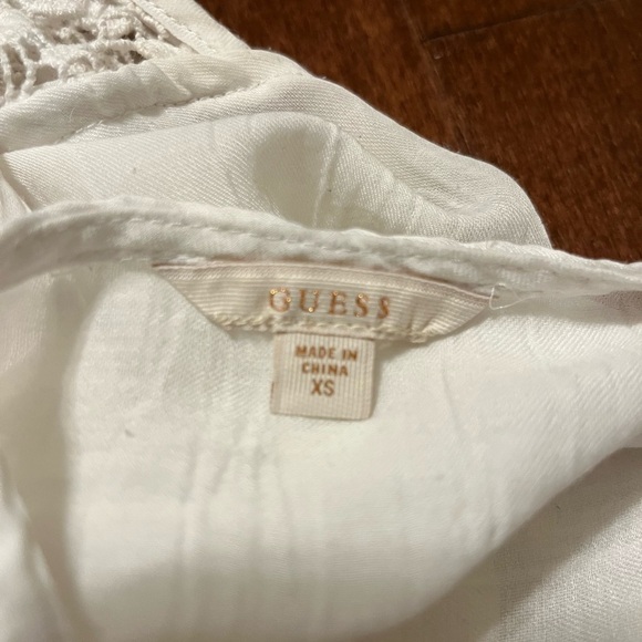 Guess Summer embroidery flowy sleeveless top - Picture 4 of 6